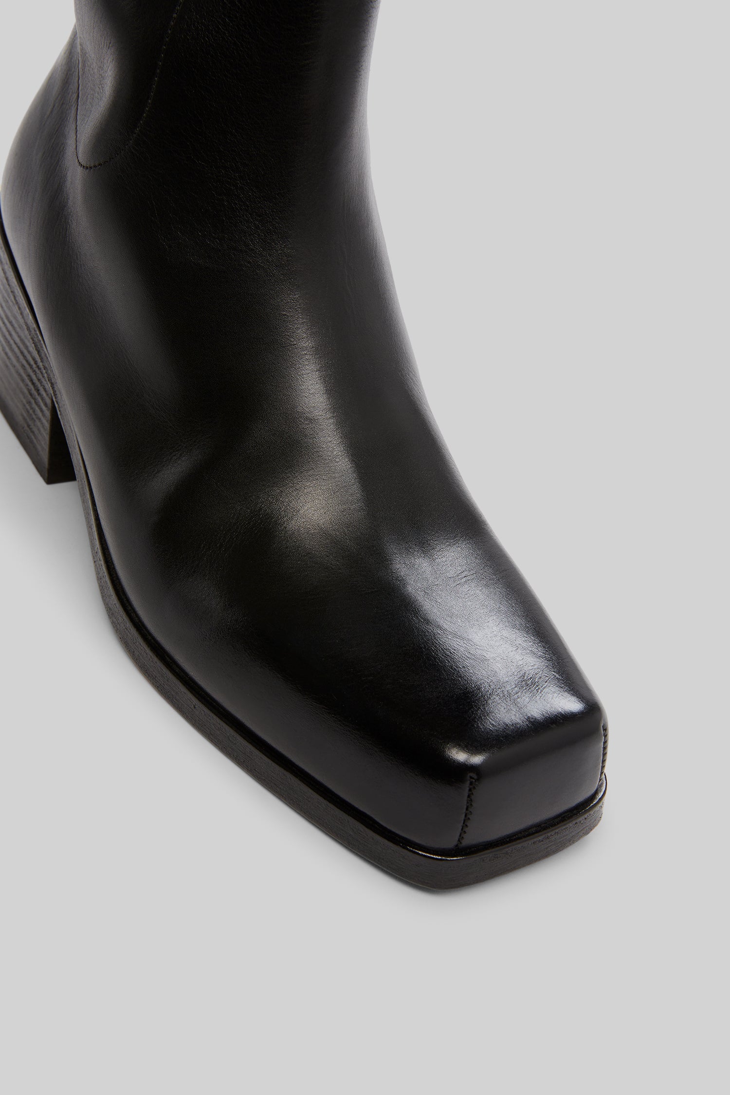 Cassello Tronchetto Leather Ankle Boot in Black