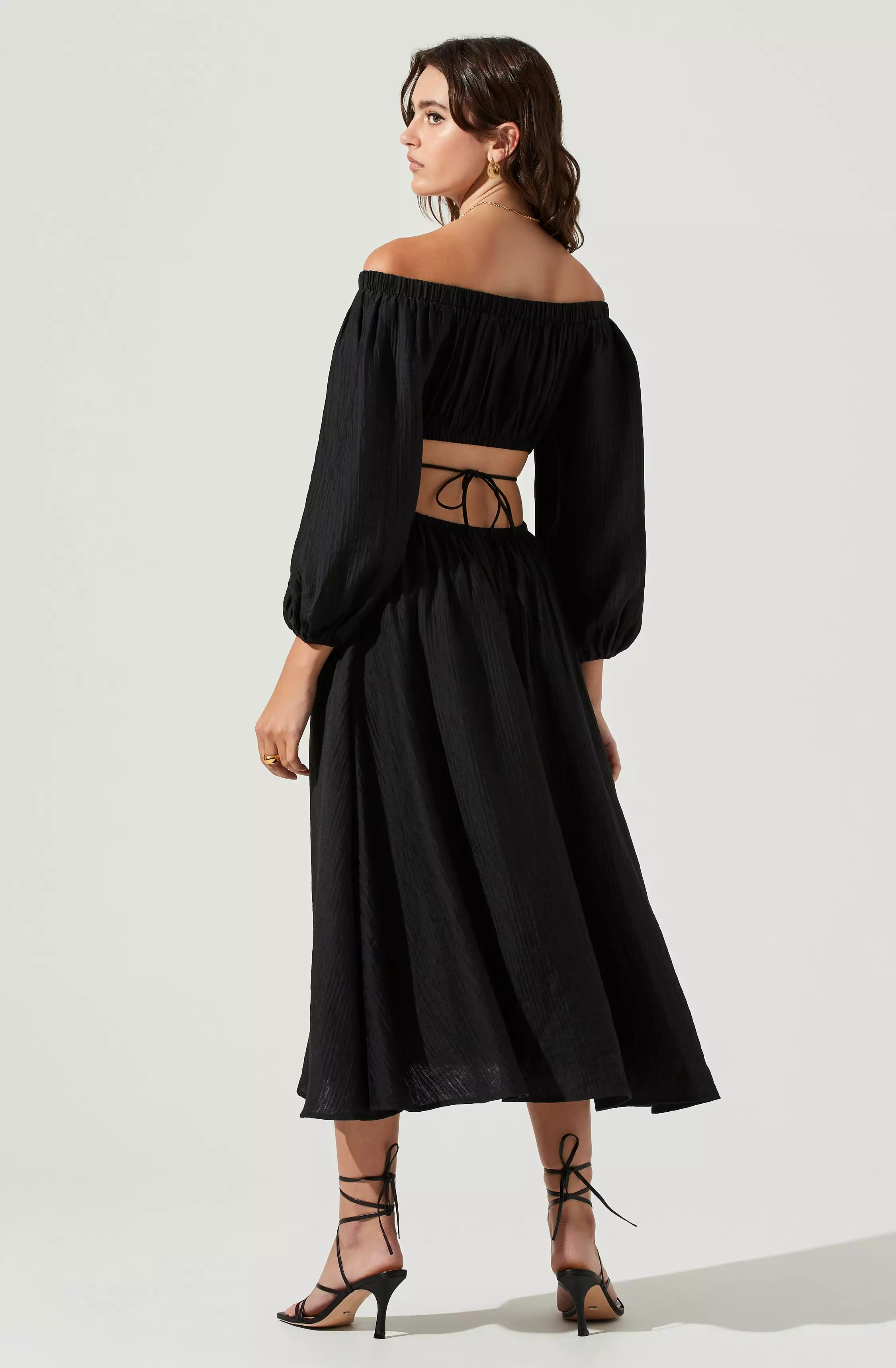 Cassian Cutout Off Shoulder Midi Dress