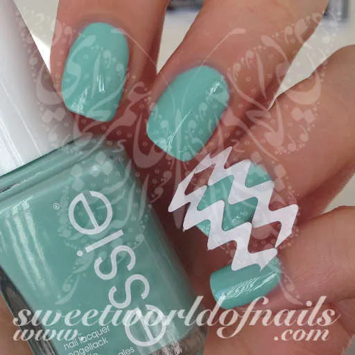 Chevron Nail Tip Guides Stickers / 2 sheets