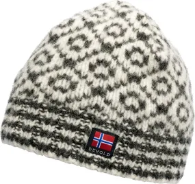 Devold Svalbard Beanie Offwhite/Anthracite | Buy Devold Svalbard Beanie Offwhite/Anthracite here | Outnorth