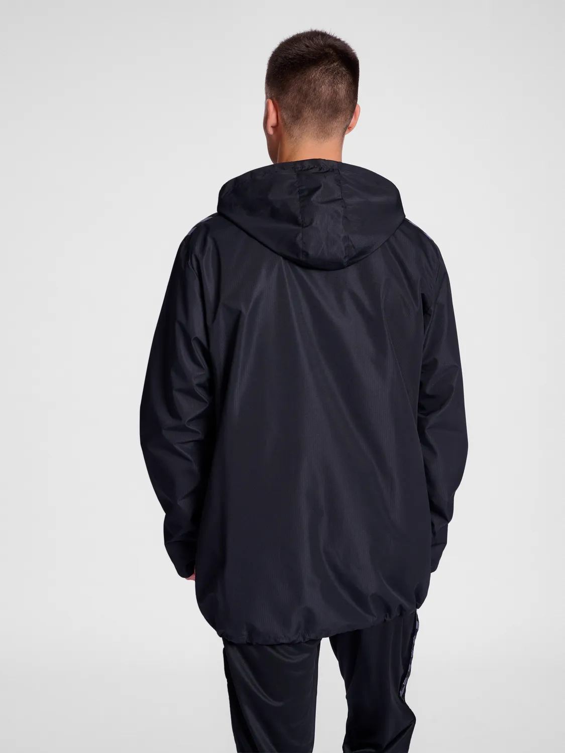 hmlESSENTIAL AW JACKET Zip jacket