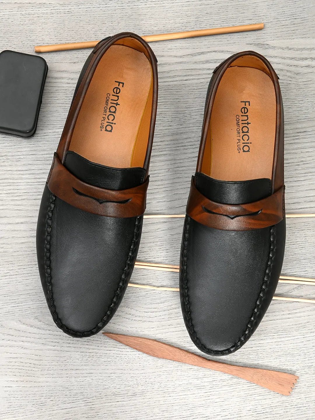 Men Colour Blocked Loafers