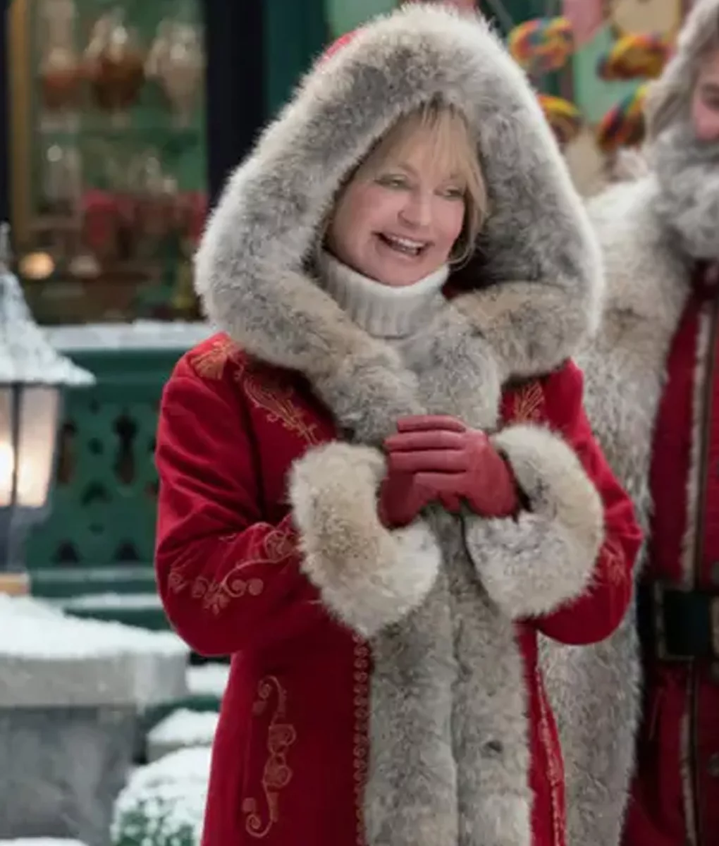 The Christmas Chronicles: Mrs. Clause Coat | TLC