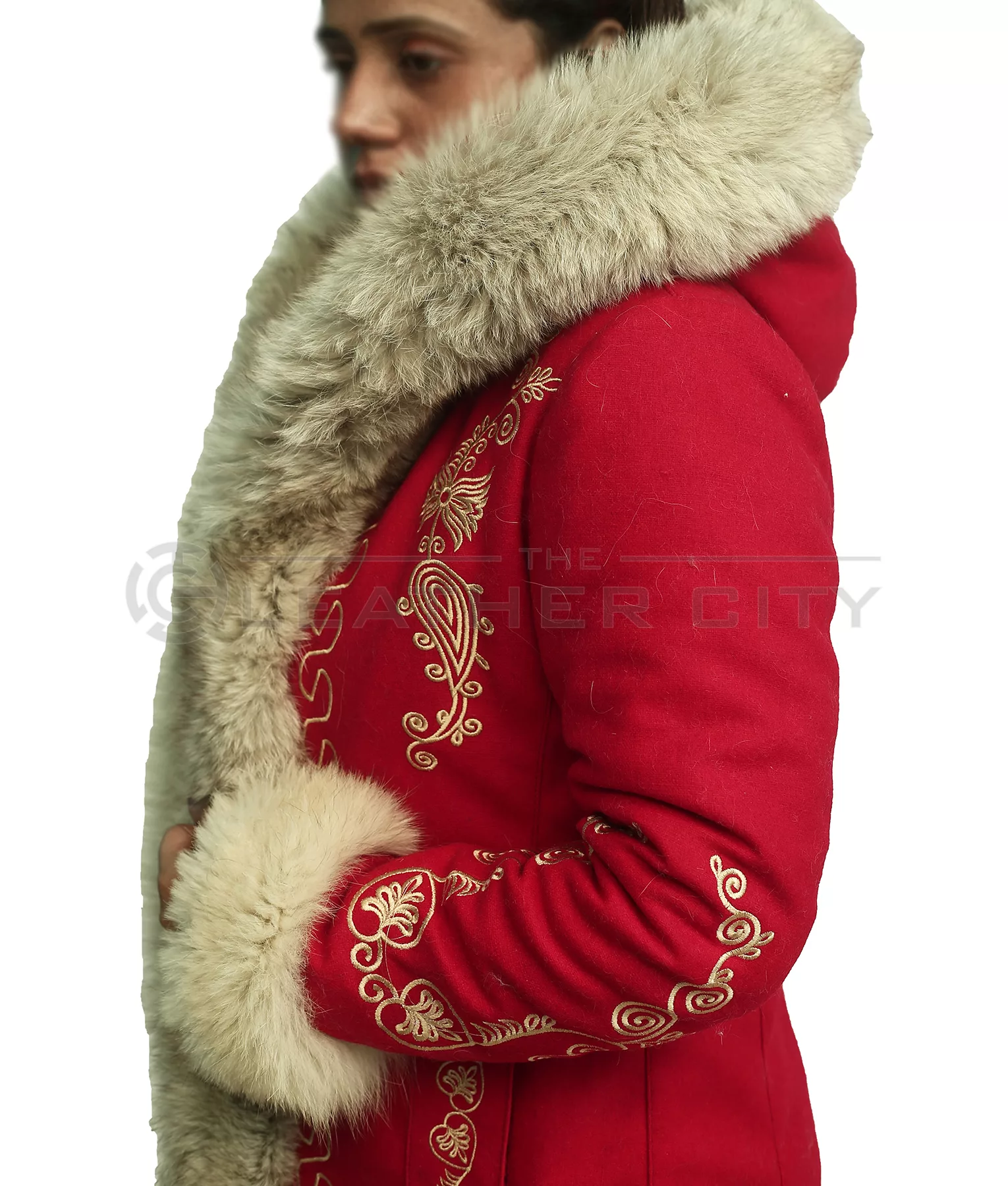 The Christmas Chronicles: Mrs. Clause Coat | TLC